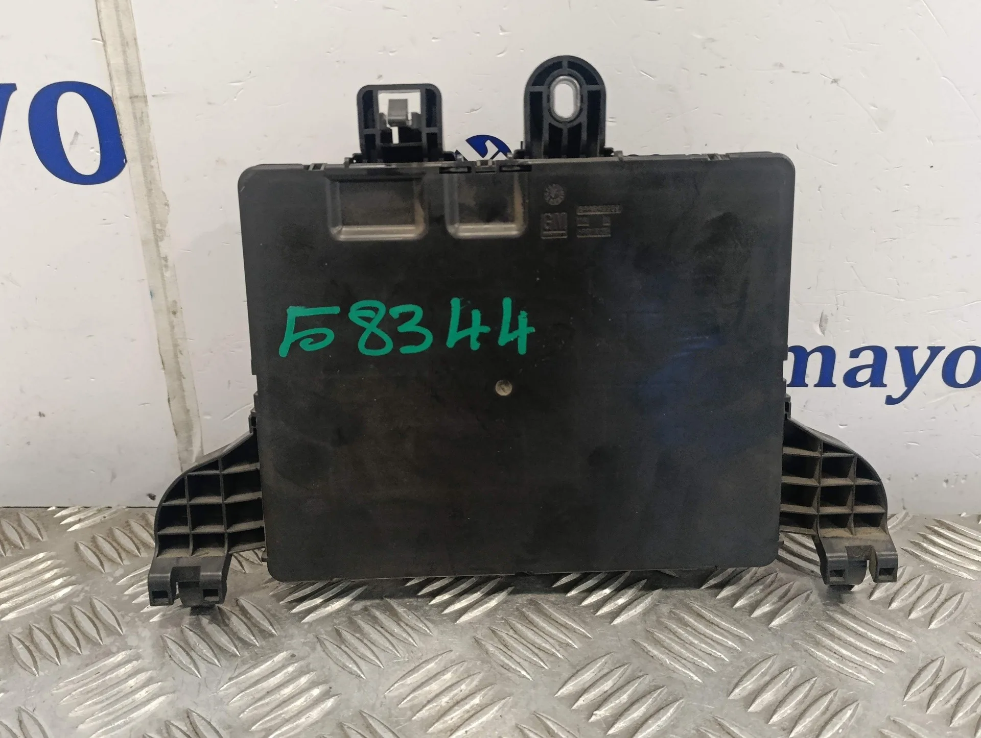 Caja Reles / Fusibles para Opel Insignia Sports Tourer