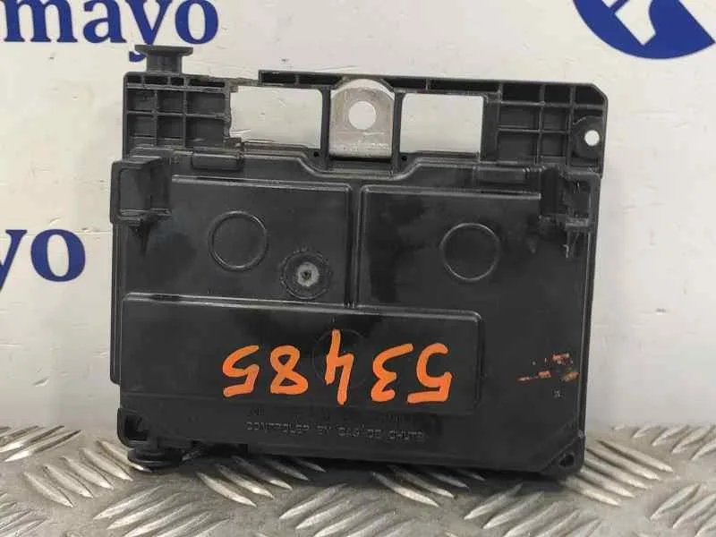 Caja Reles / Fusibles para Peugeot 407 Sw