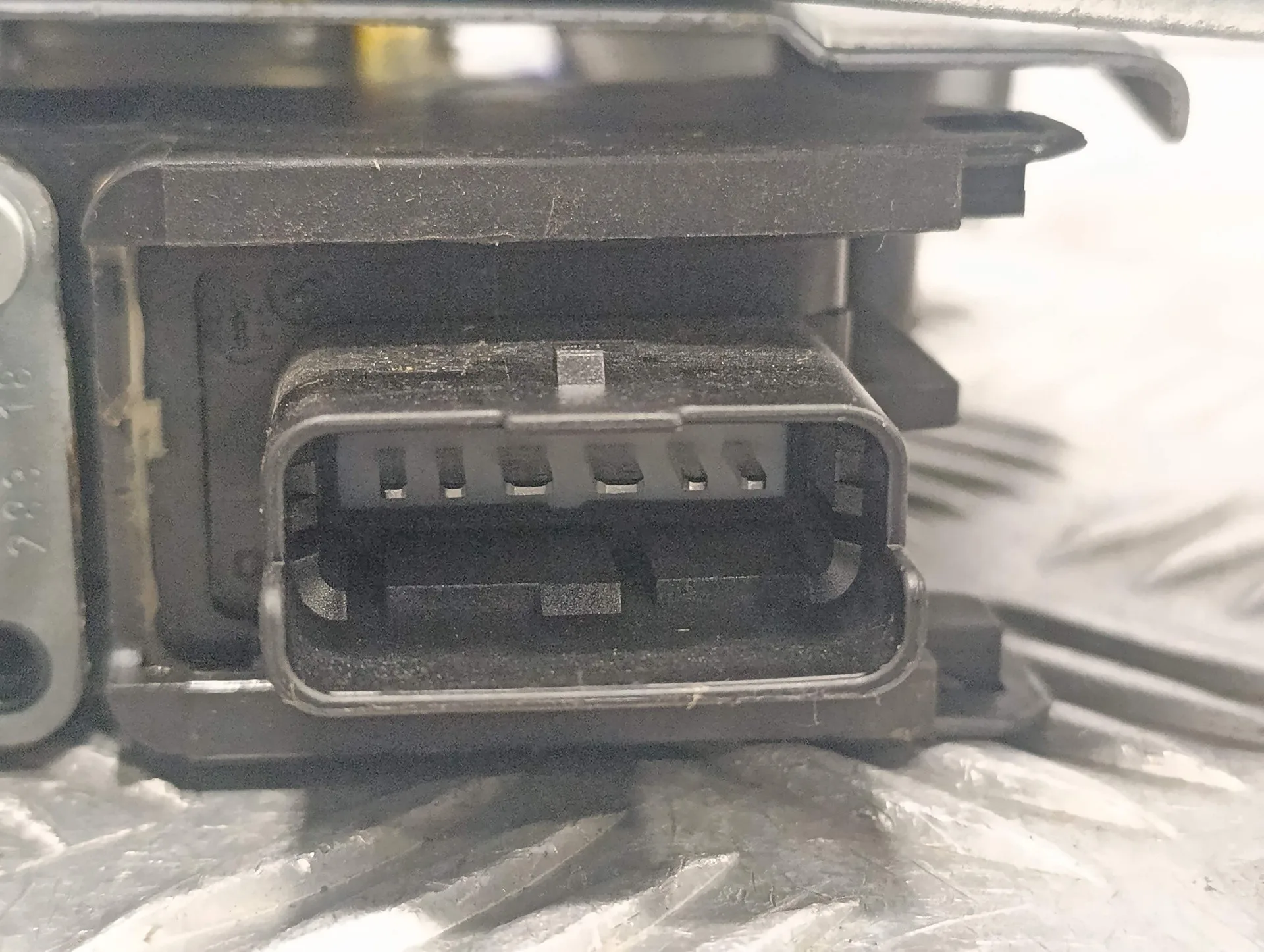 Elevalunas Delantero Derecho para Peugeot 208
