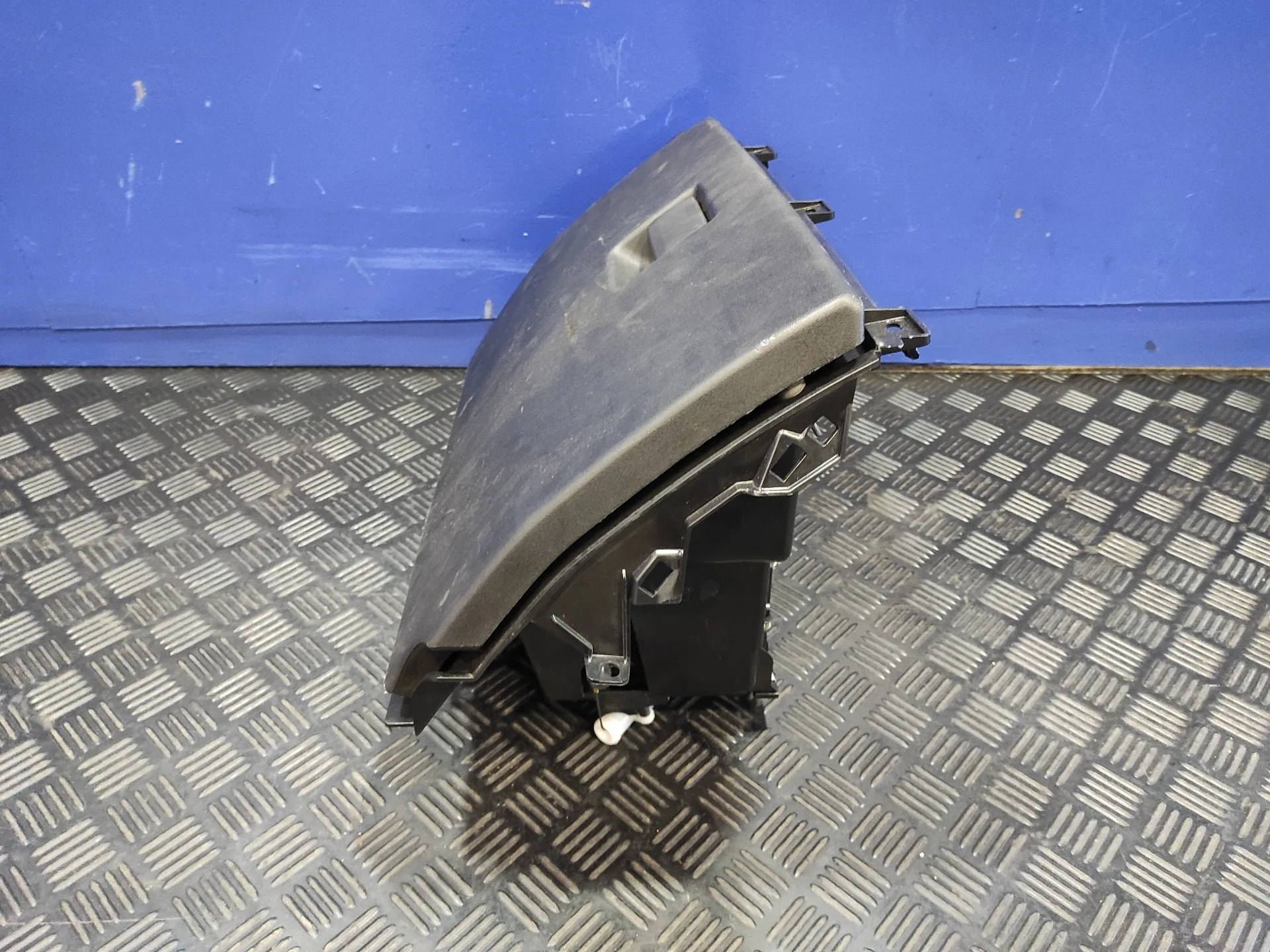 Guantera Central Delantera para Land Rover Discovery Sport