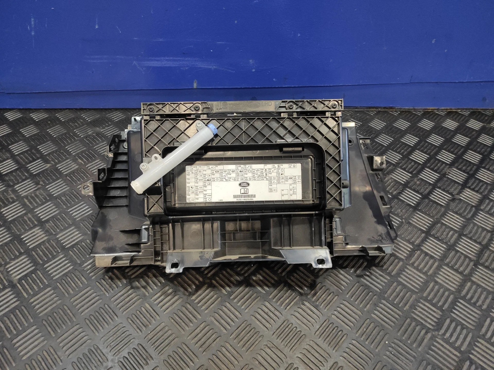 Guantera Central Delantera para Land Rover Discovery Sport
