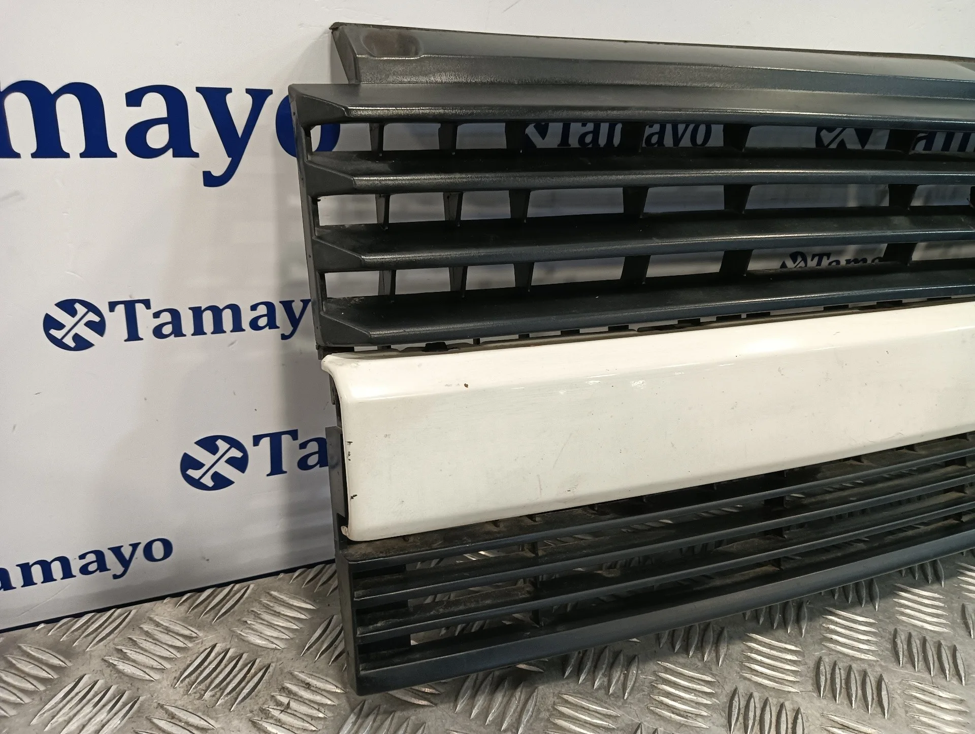 Rejilla Delantera para Volkswagen T4 Transporter/Furgoneta (Mod. 1991)