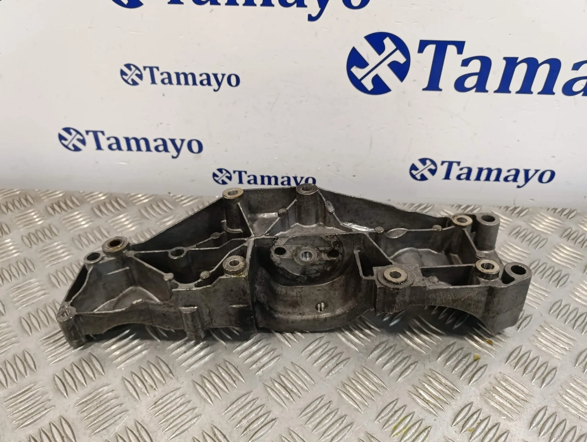 Soporte Alternador para Ford Transit Caja Cerrada, Media (Fy) (2000 =>)