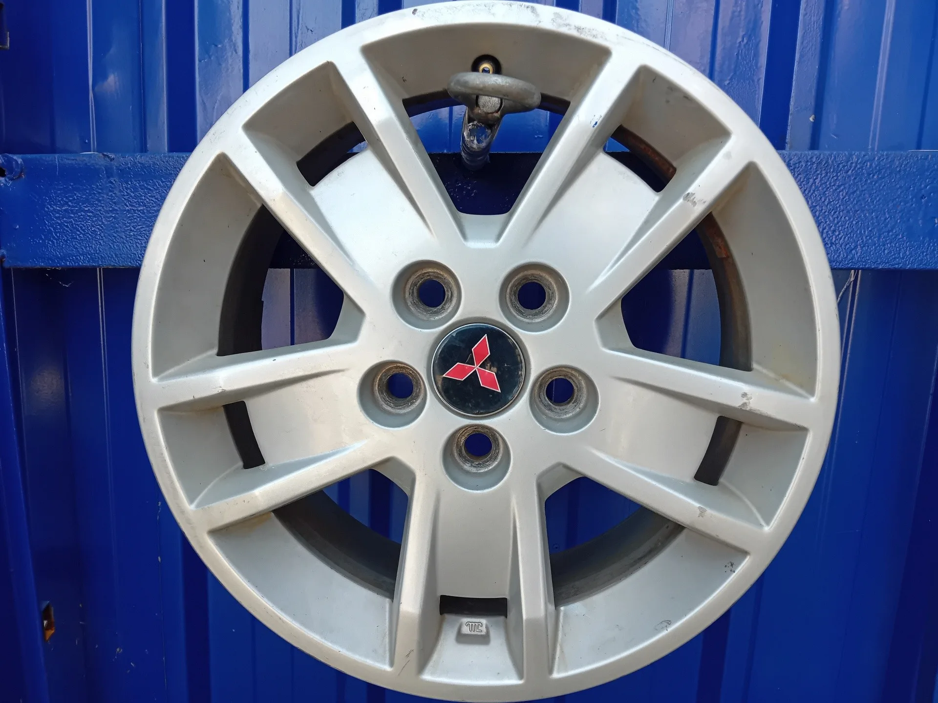 Llanta para Mitsubishi Lancer Berlina (Cy0)