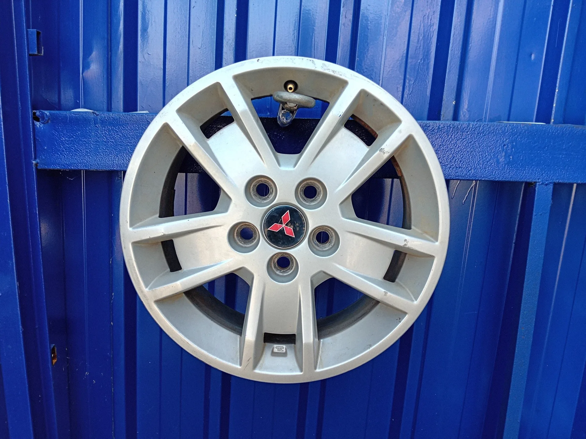 Llanta para Mitsubishi Lancer Berlina (Cy0)