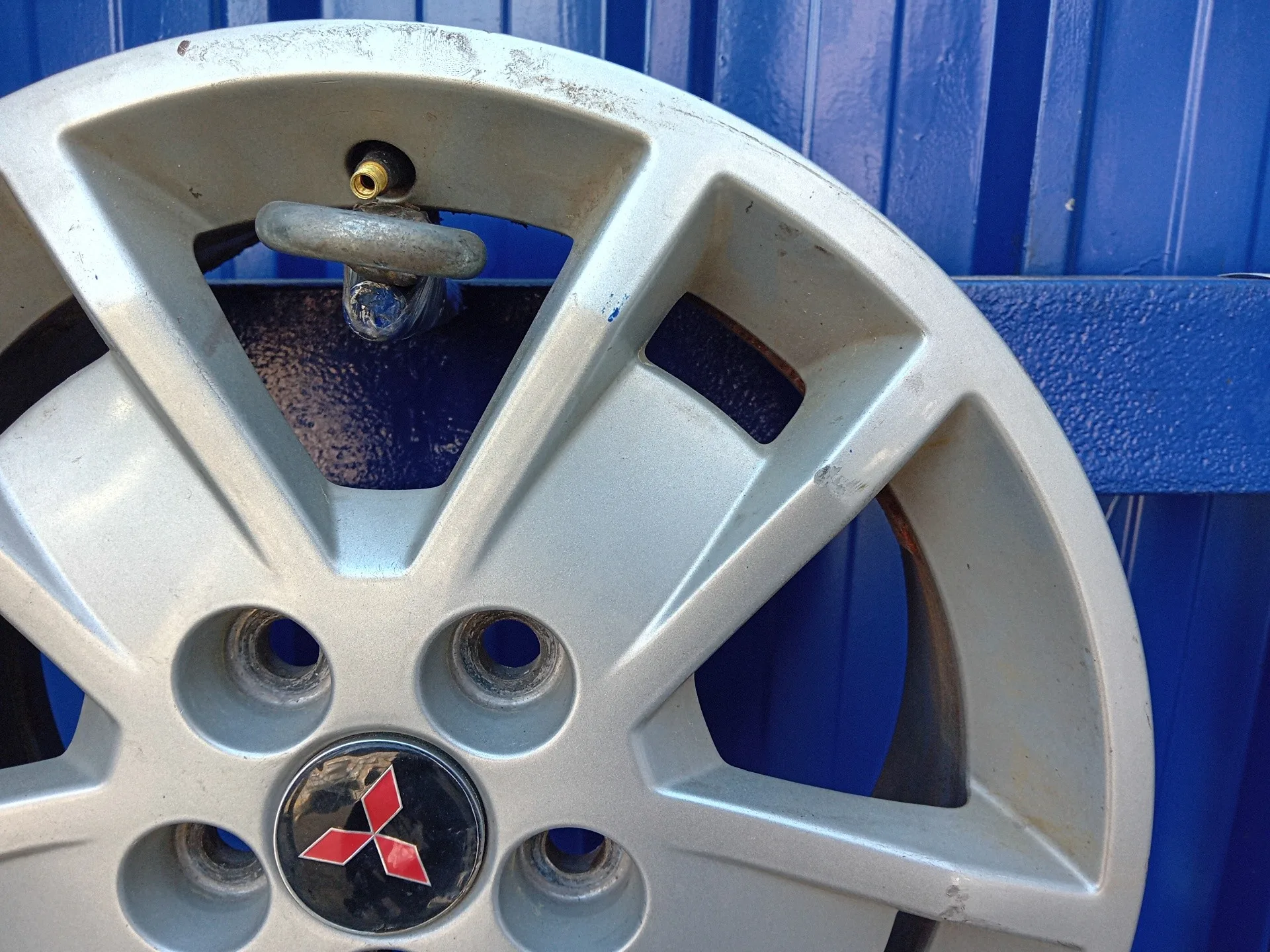 Llanta para Mitsubishi Lancer Berlina (Cy0)