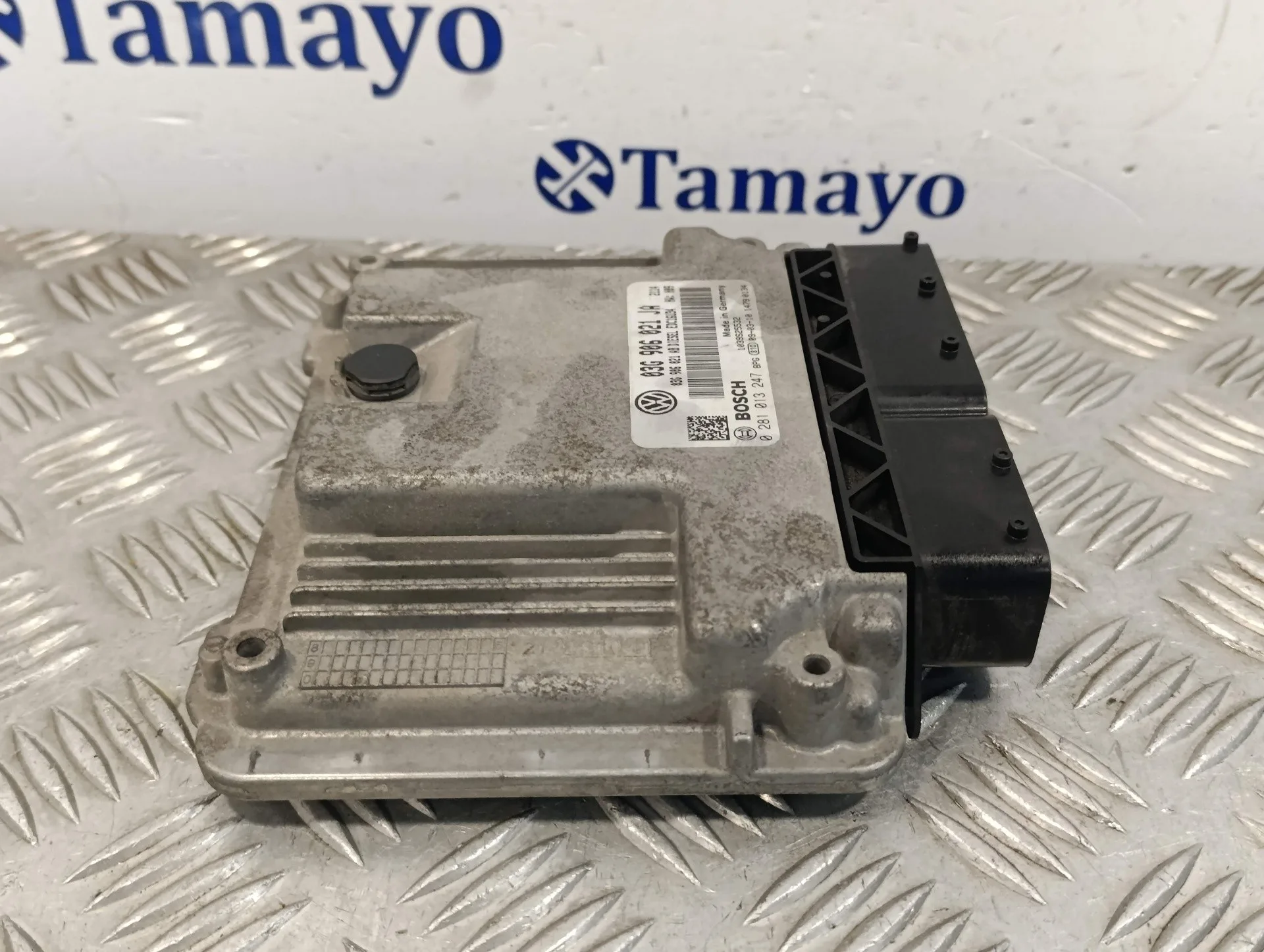 Centralita Motor Uce para Volkswagen Caddy Ka/Kb (2K)