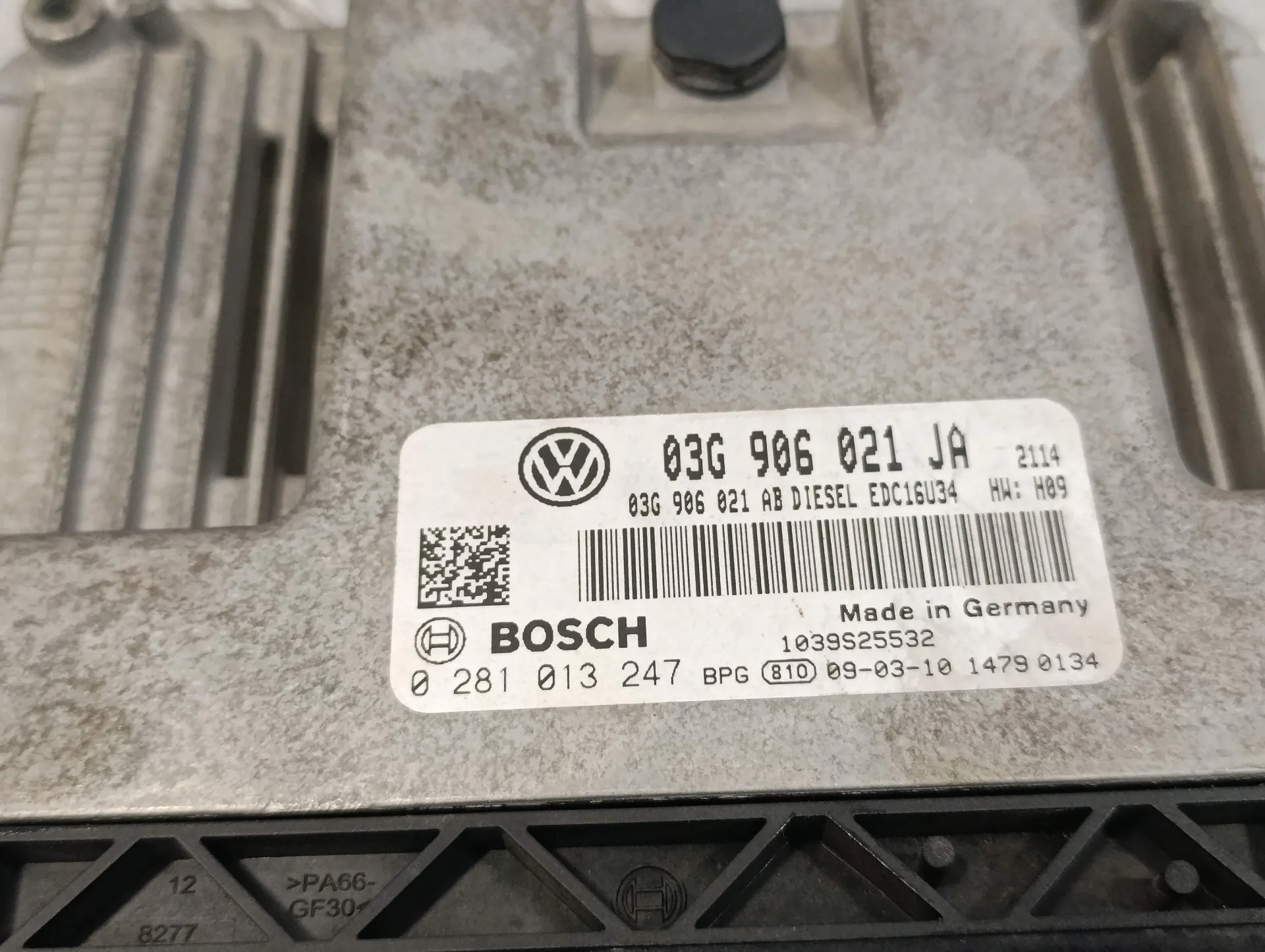Centralita Motor Uce para Volkswagen Caddy Ka/Kb (2K)