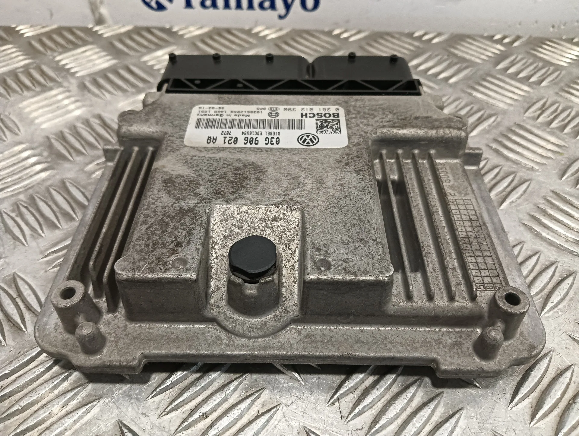 Centralita Motor Uce para Volkswagen Caddy Ka/Kb (2K)