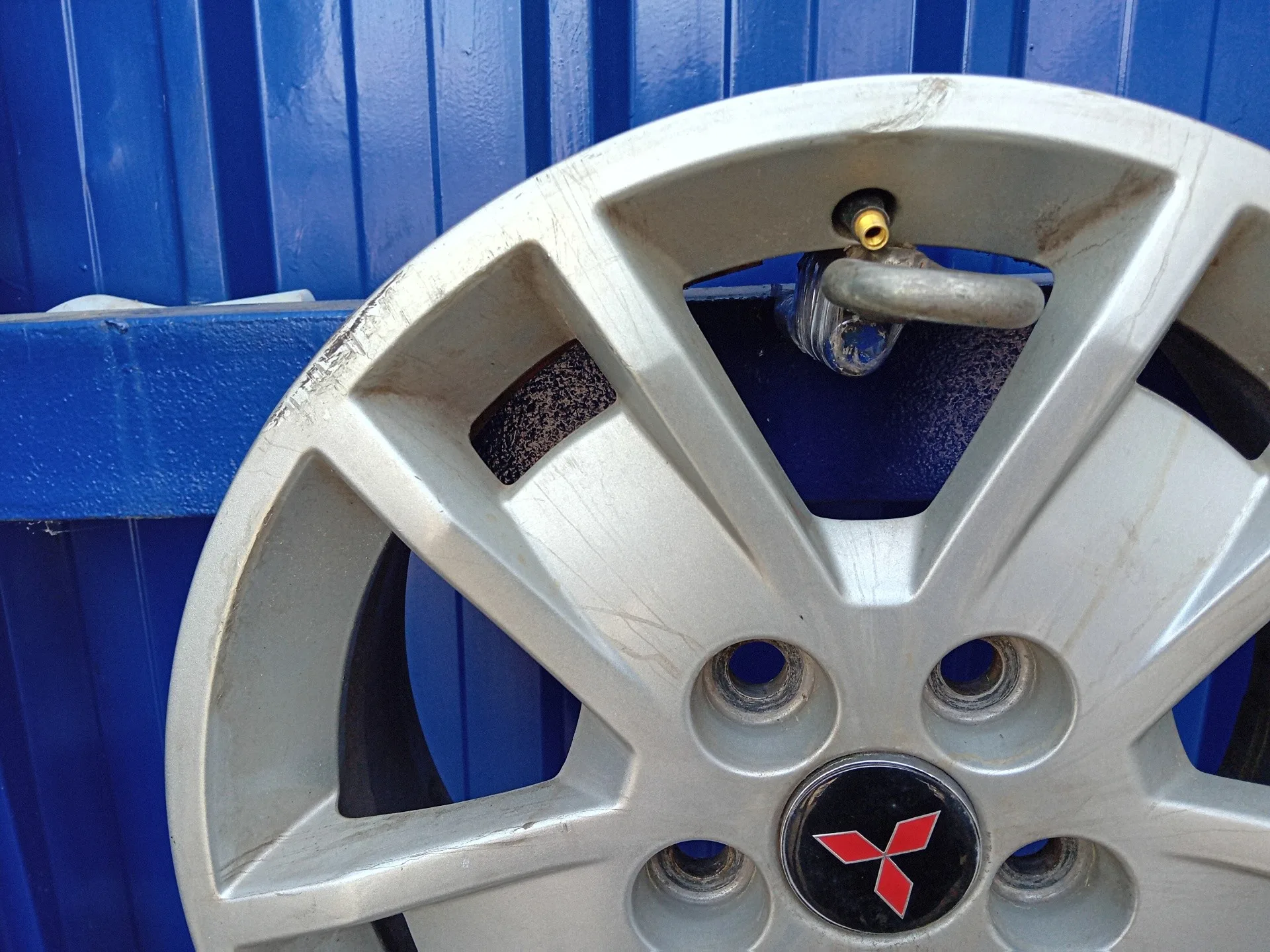 Llanta para Mitsubishi Lancer Berlina (Cy0)