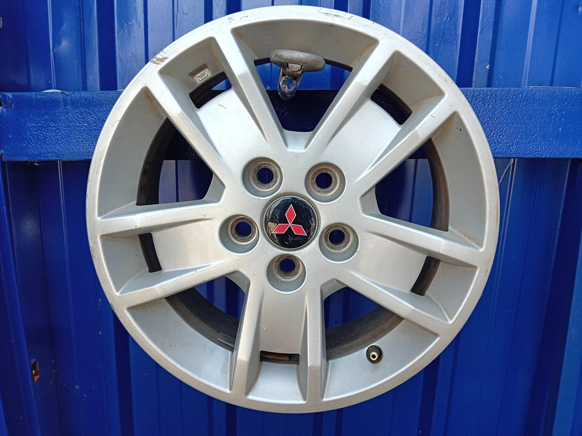 Llanta para Mitsubishi Lancer Berlina (Cy0)