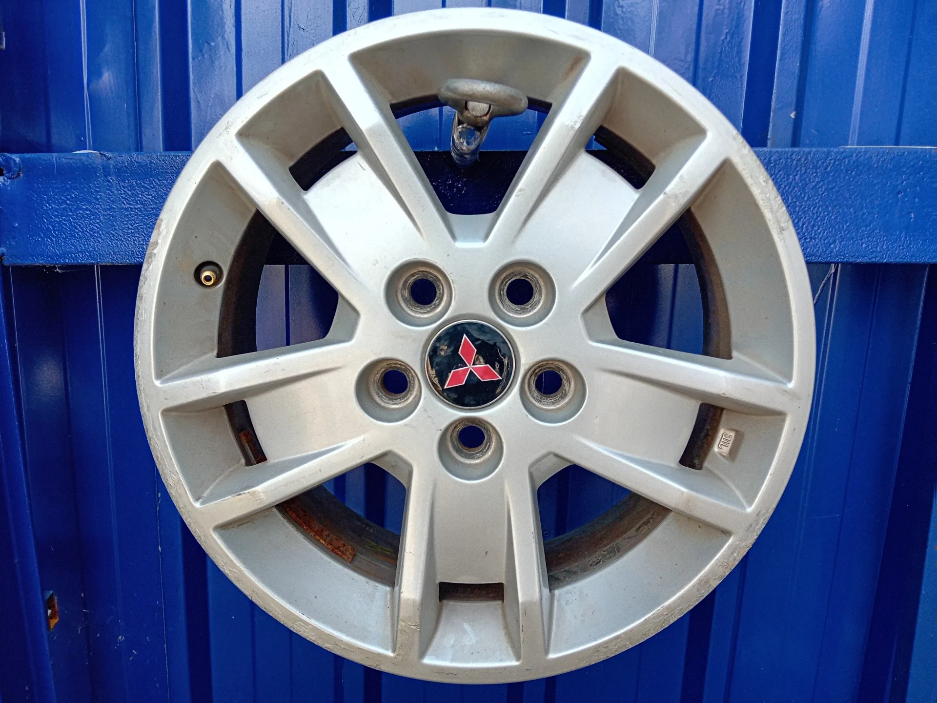 Llanta para Mitsubishi Lancer Berlina (Cy0)