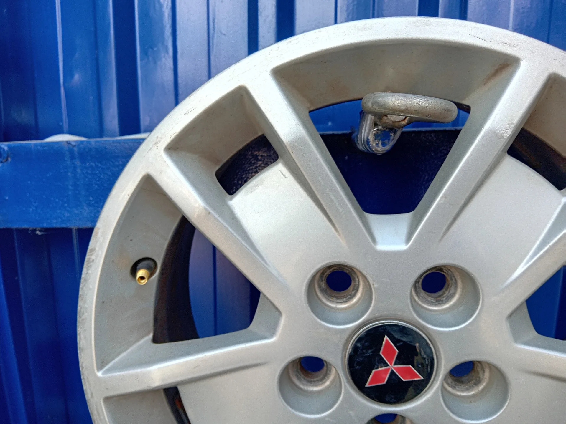 Llanta para Mitsubishi Lancer Berlina (Cy0)