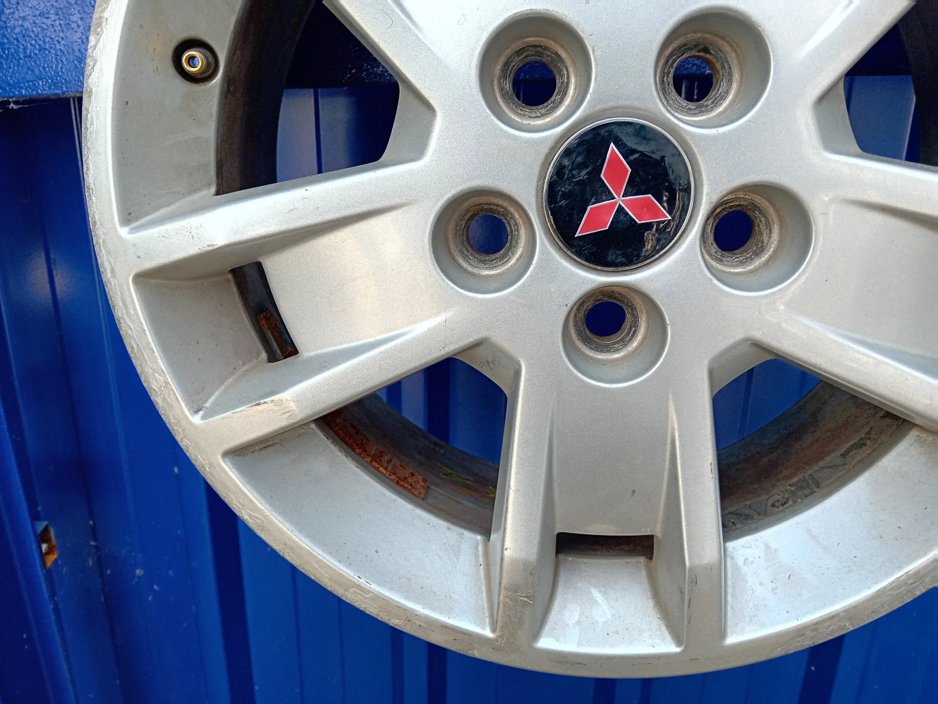 Llanta para Mitsubishi Lancer Berlina (Cy0)