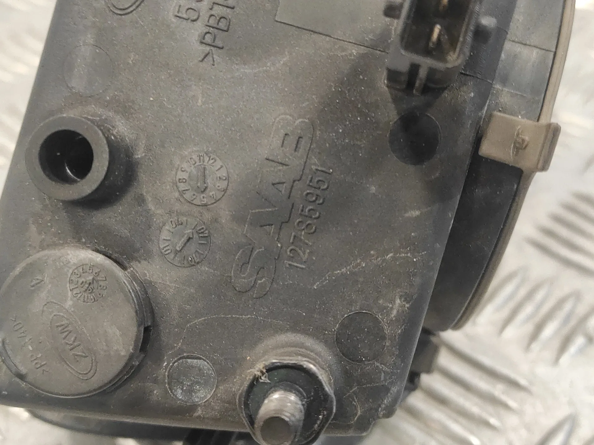 Faro Antiniebla Izquierdo para Saab 9-3 Sport Hatch