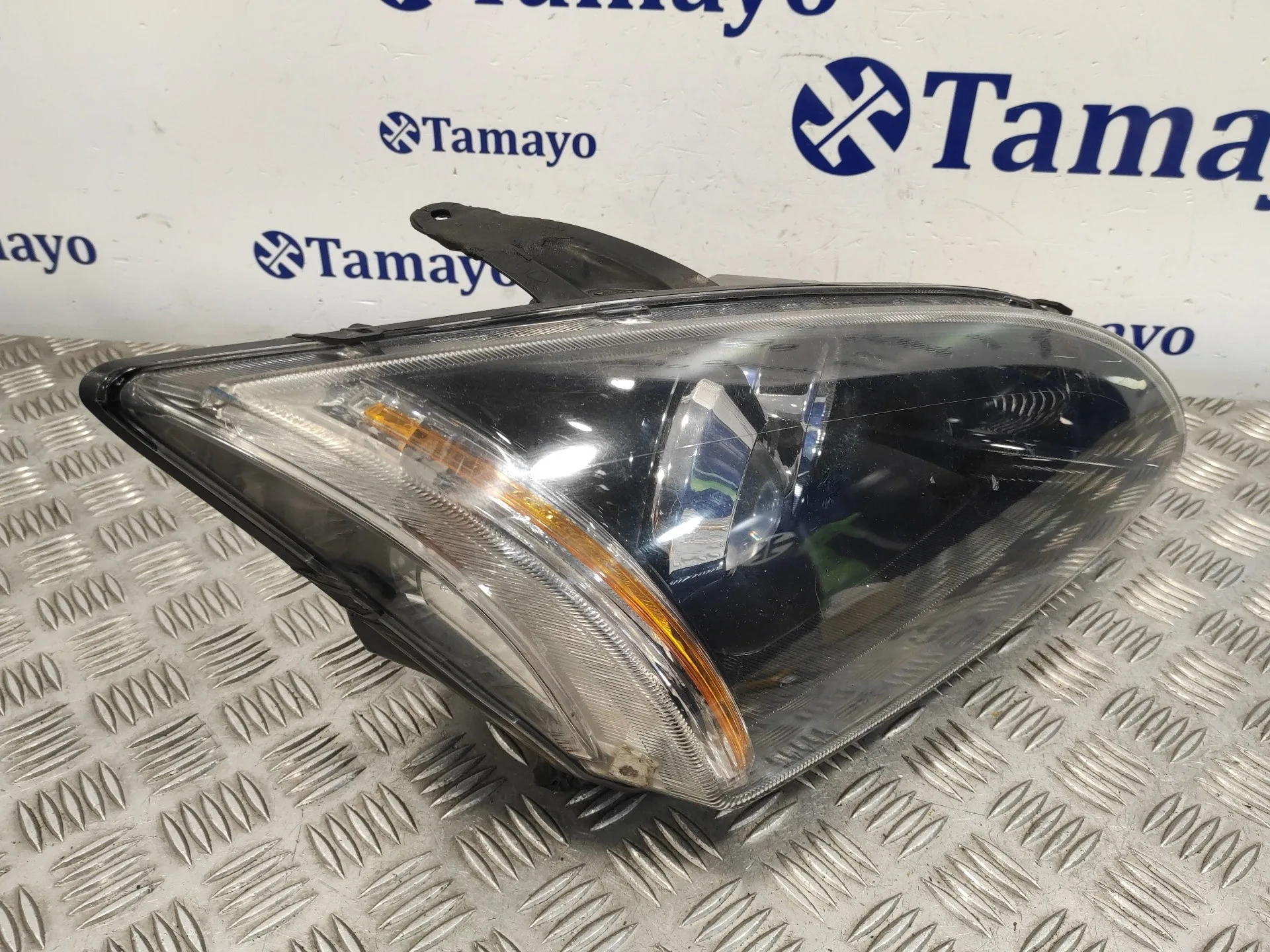 Faro Derecho para Ford Focus Berlina (Cap)