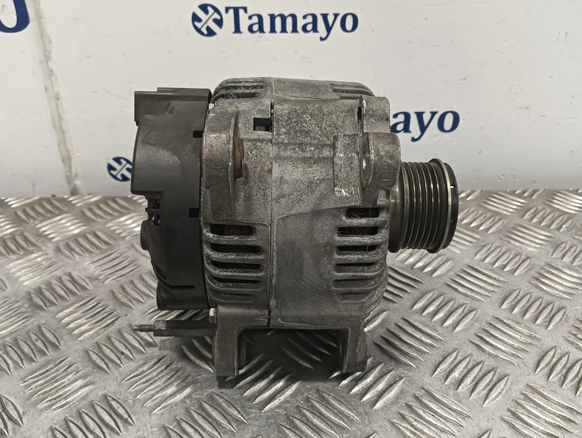 Alternador para Volkswagen Passat Berlina (3C2)