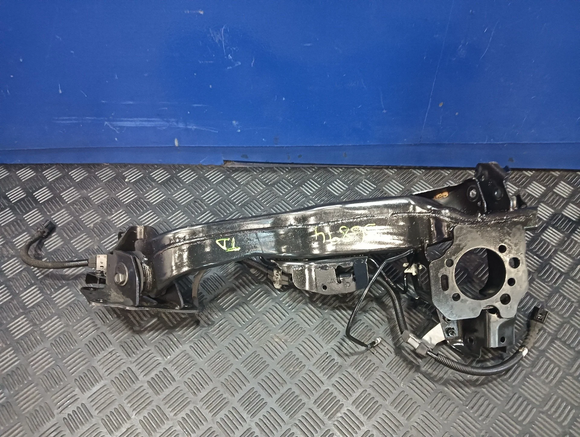 Brazo Suspension Inferior Trasero Derecho para Nissan Qashqai (J11)