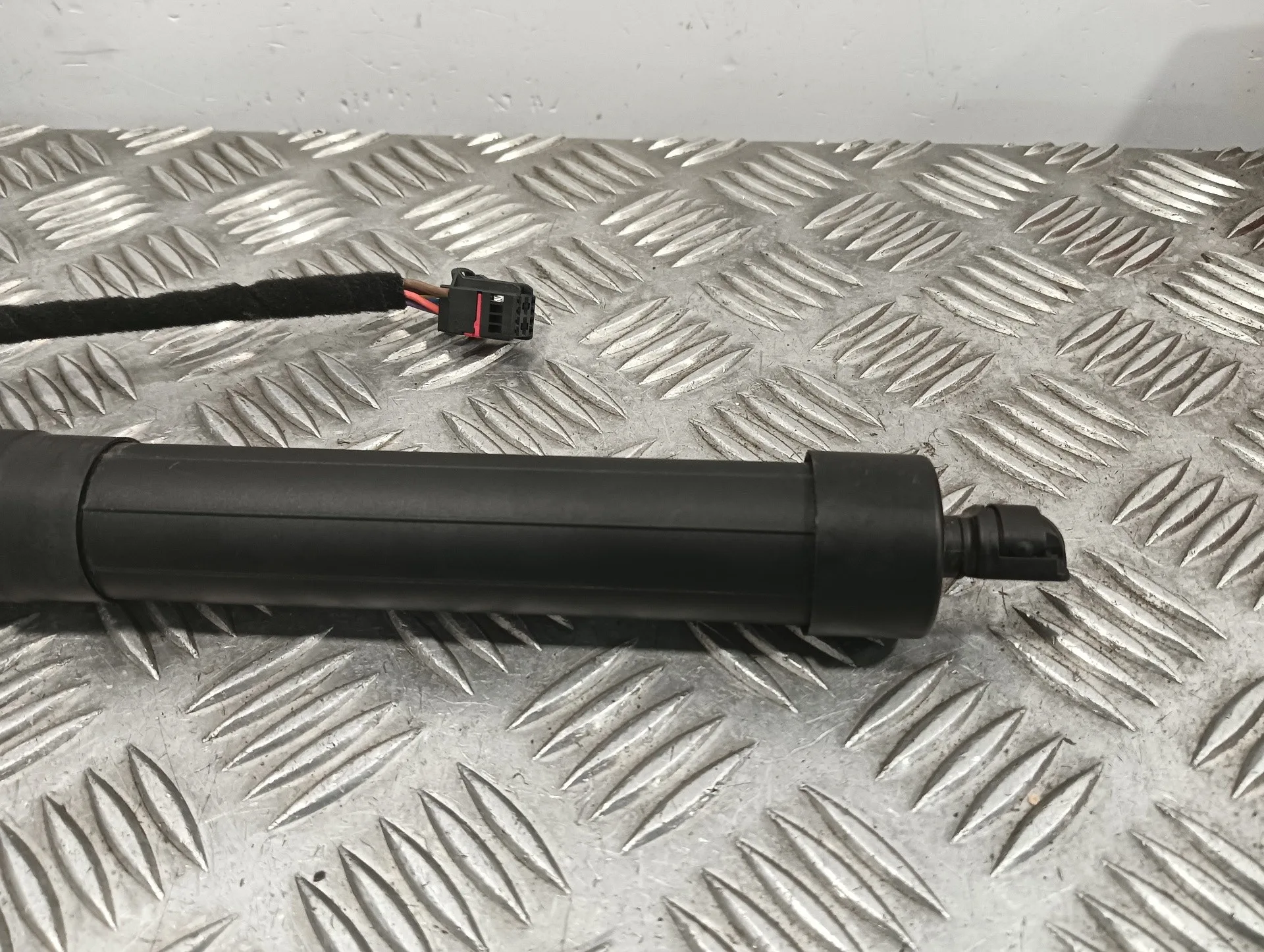Amortiguadores Maletero / Porton para Land Rover Discovery Sport