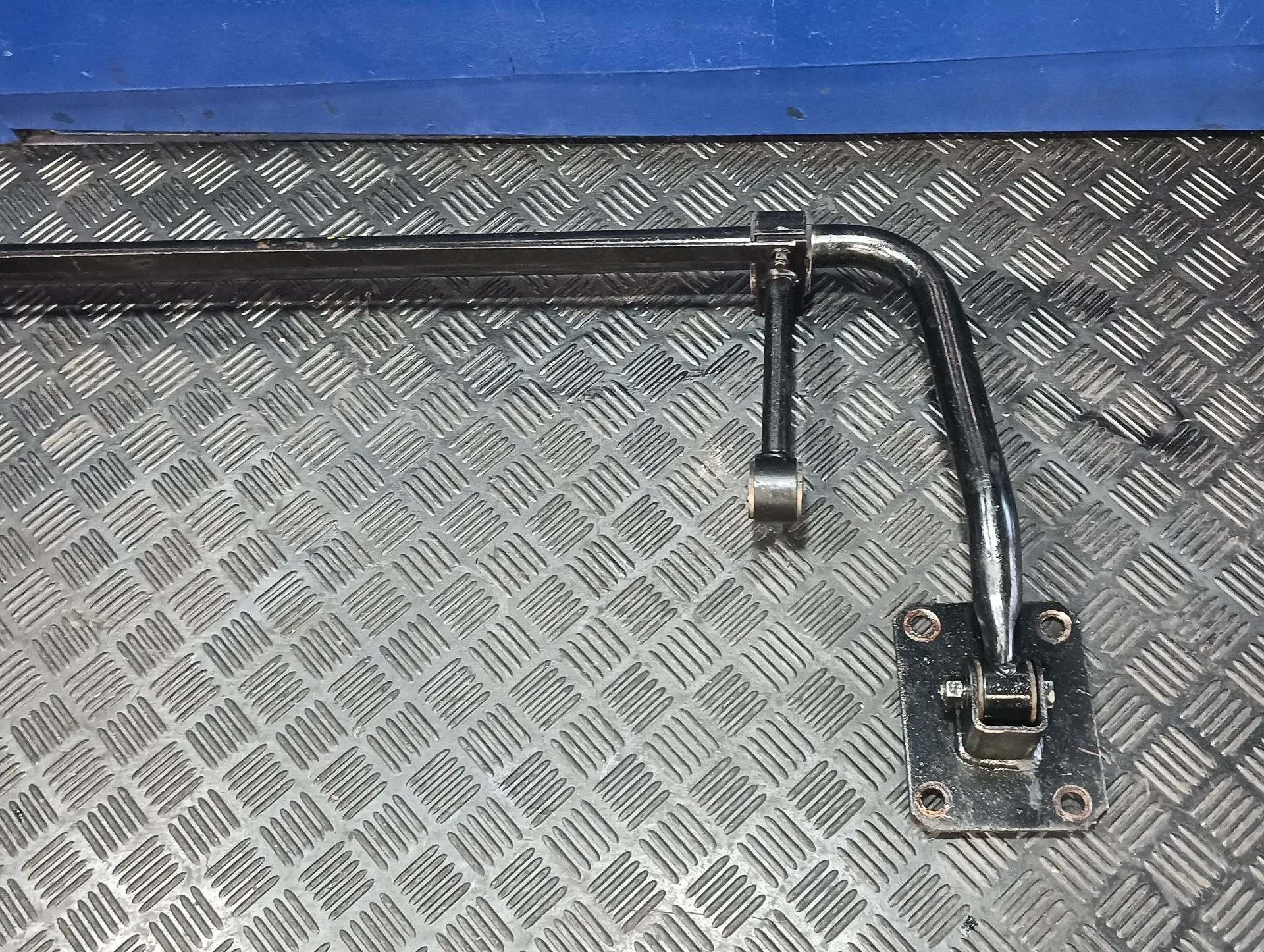 Barra Estabilizadora Trasera para Mitsubishi Canter 01/99 ->