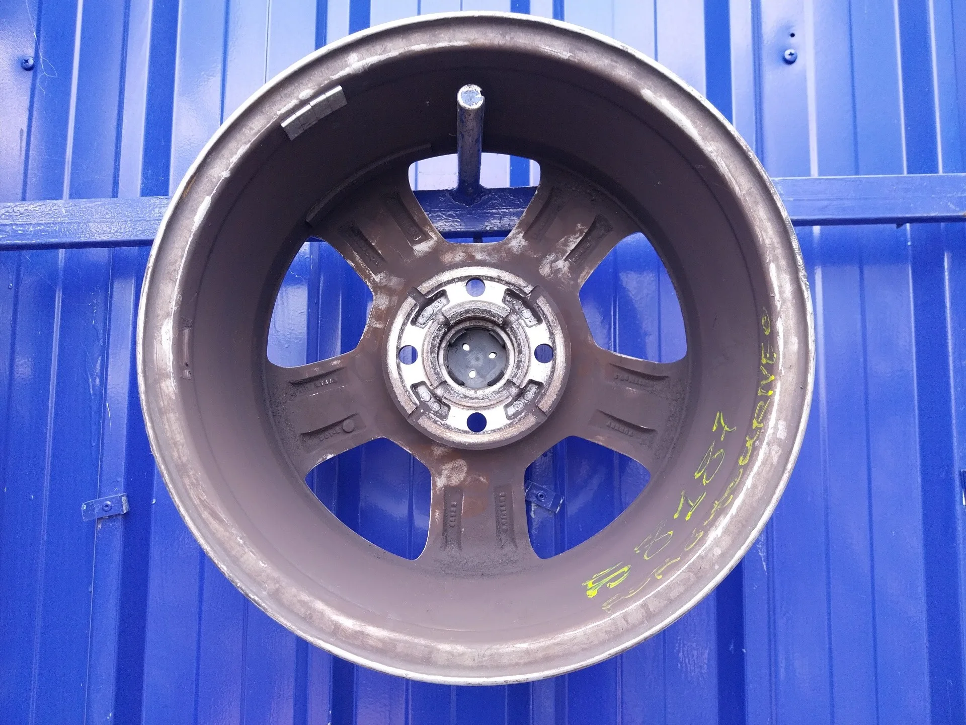 Llanta para Ford Tourneo Courier (C4A)