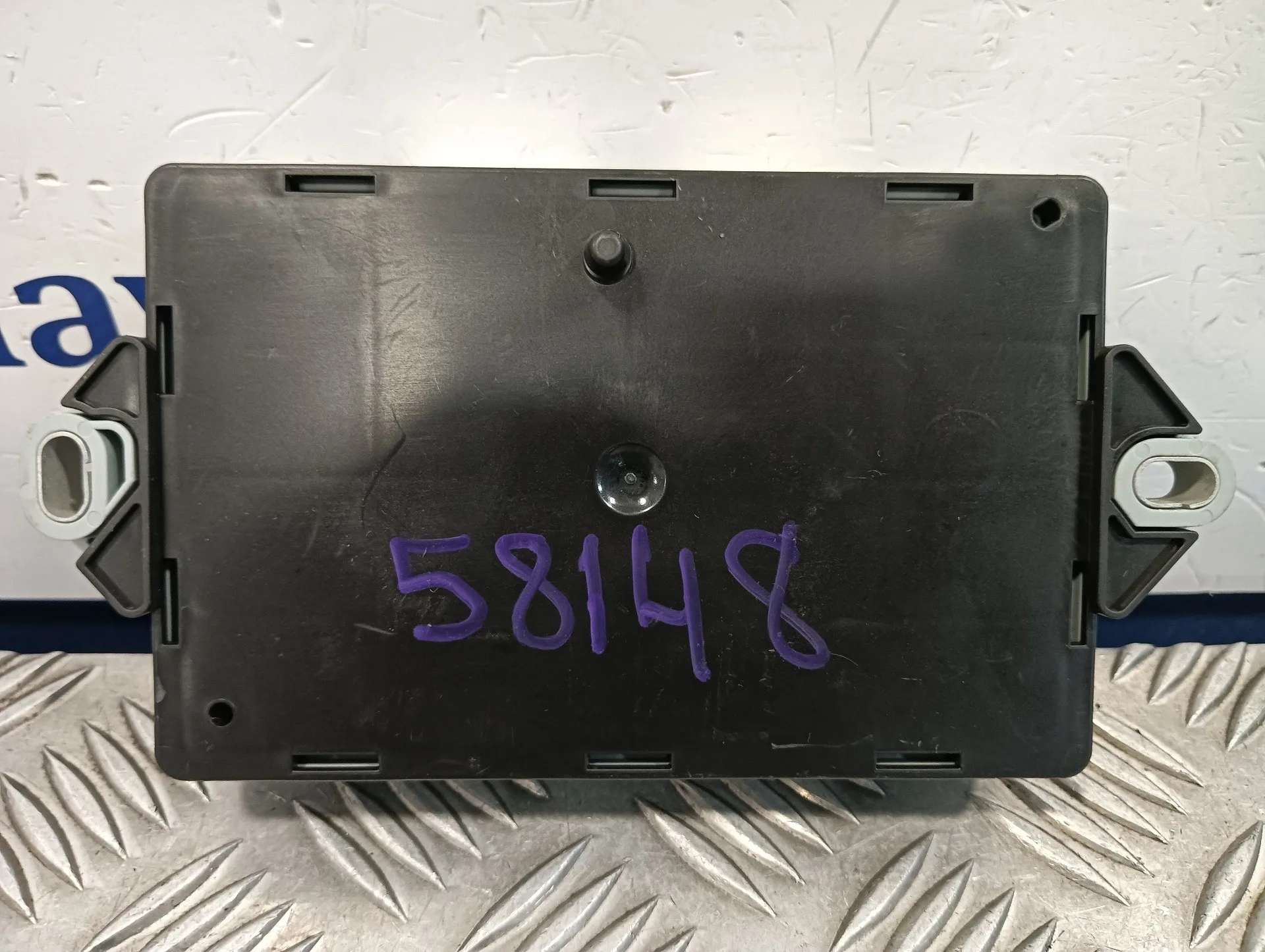 Caja Reles / Fusibles para Land Rover Discovery Sport