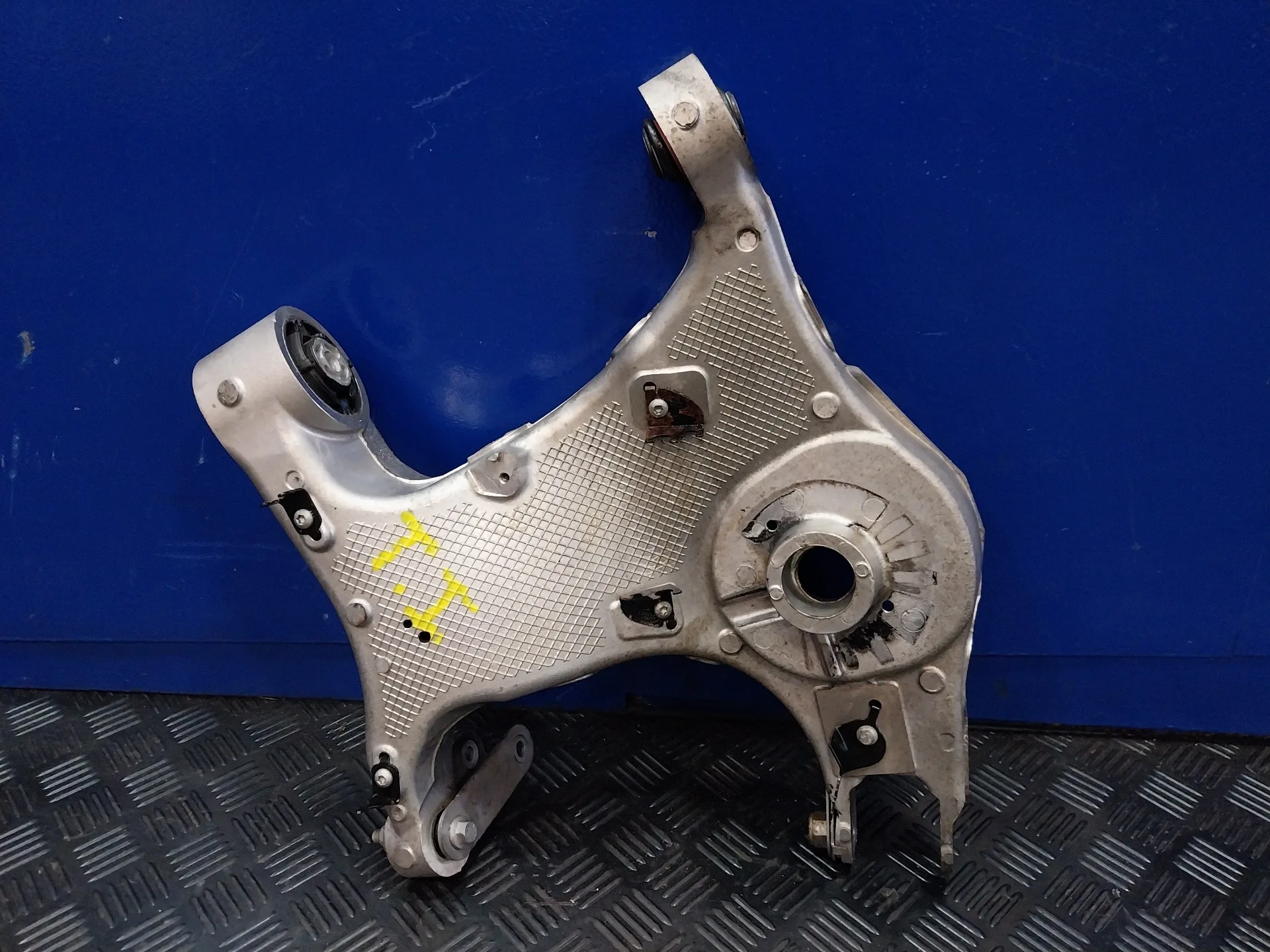 Brazo Suspension Inferior Trasero Izquierdo para Land Rover Discovery Sport