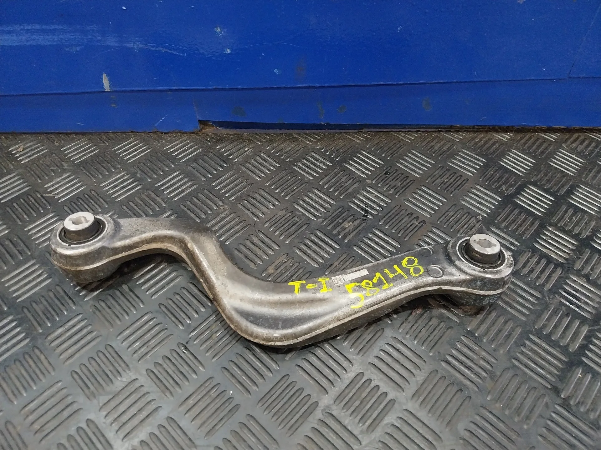 Brazo Suspension Superior Trasero Izquierdo para Land Rover Discovery Sport