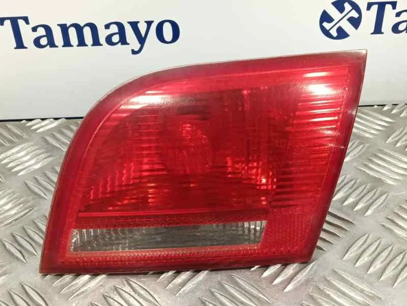 Piloto Trasero Derecho Interior para Audi A3 Sportback (8P)