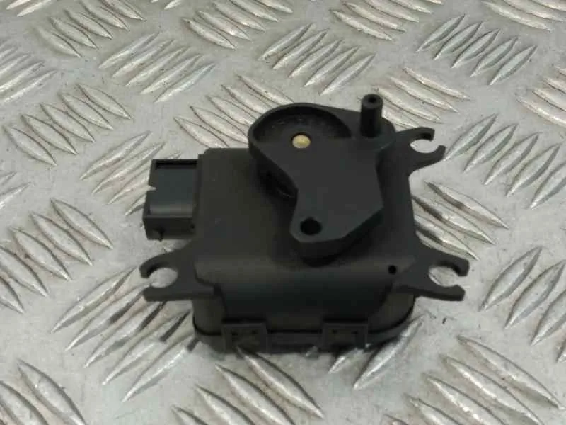 Motor Apertura Trampillas Climatizador para Seat Ibiza (6L1)