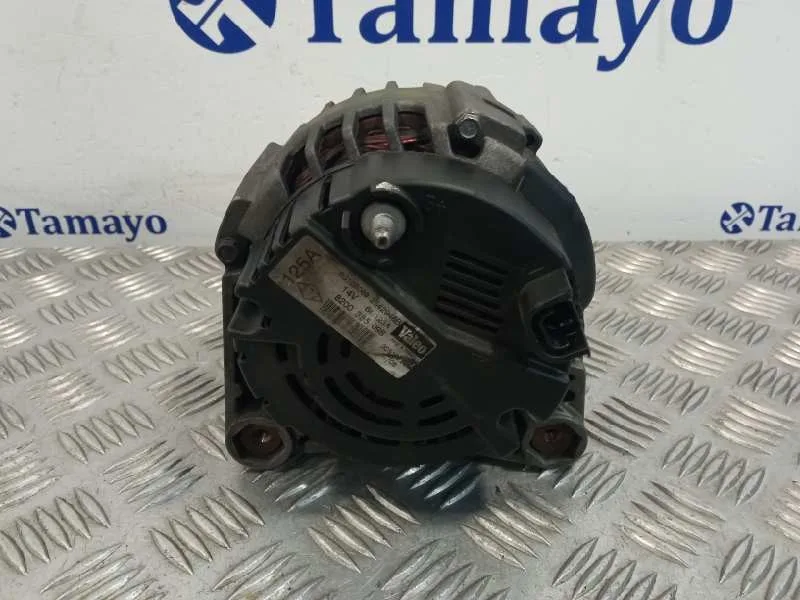 Alternador para Nissan Almera (N16/E)