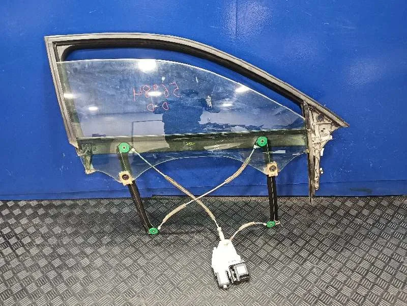 Elevalunas Delantero Derecho para Audi A3 (8P)