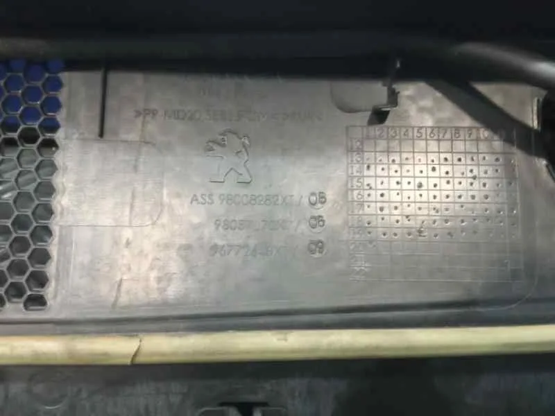 Torpedo para Peugeot 308 Sw