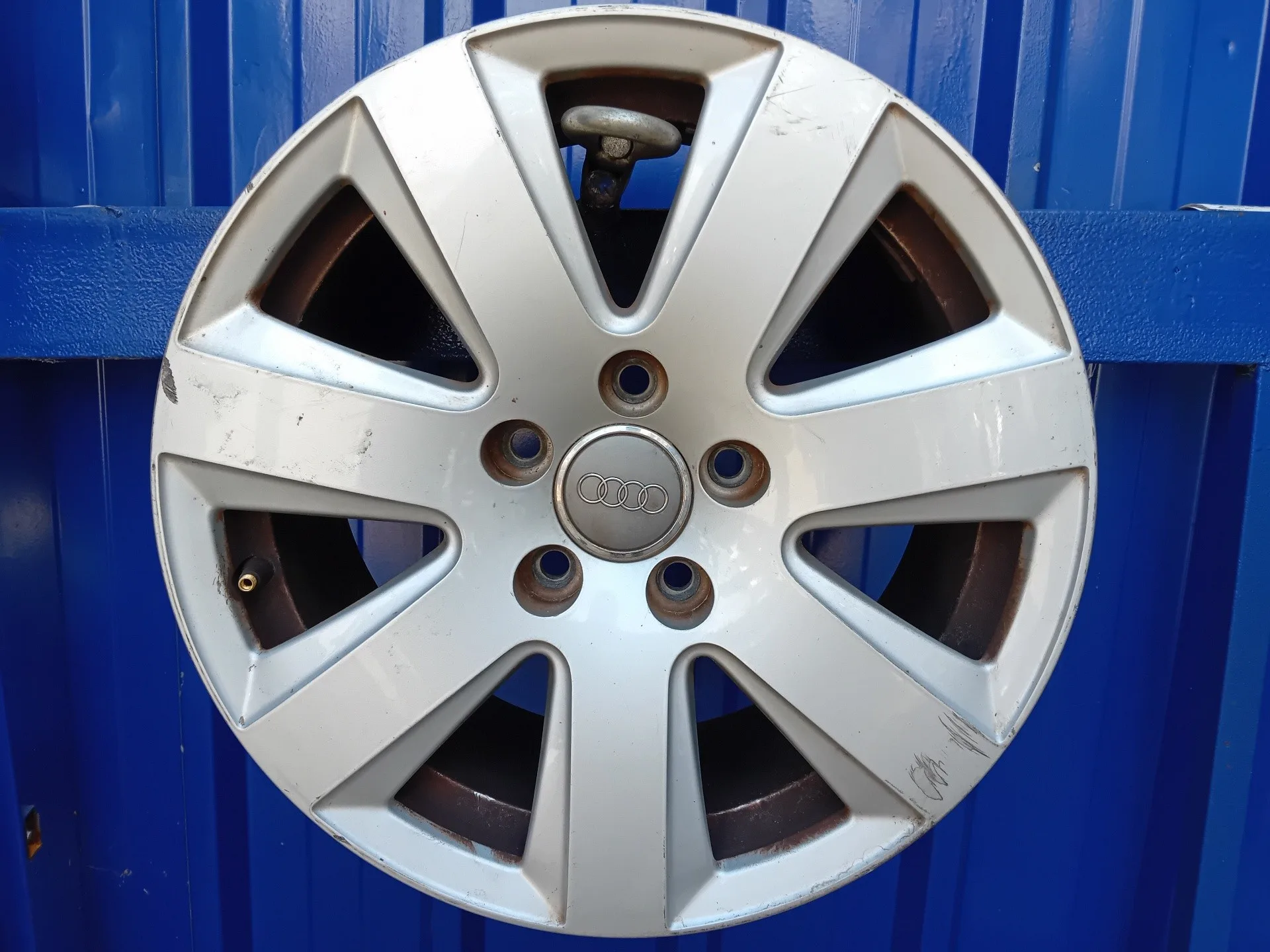 Llanta para Audi A6 Berlina (4F2)