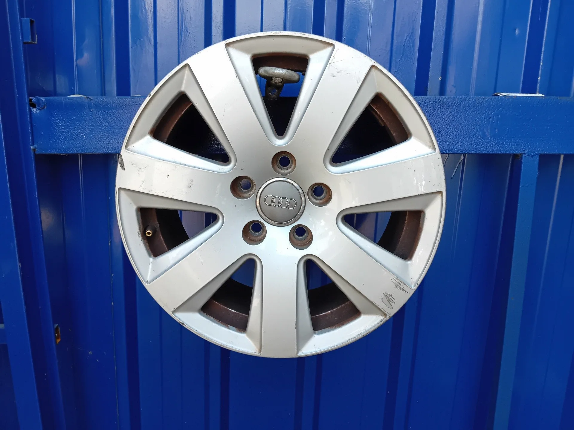 Llanta para Audi A6 Berlina (4F2)