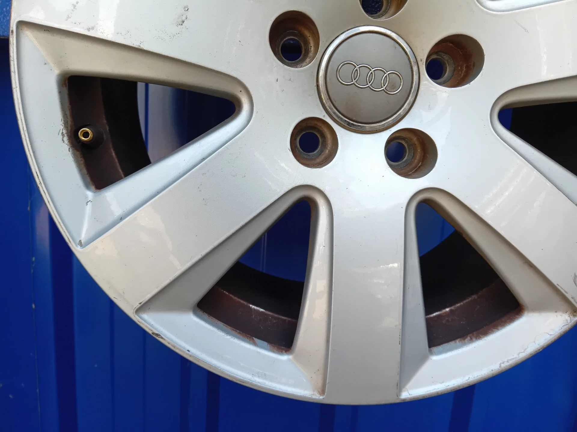 Llanta para Audi A6 Berlina (4F2)