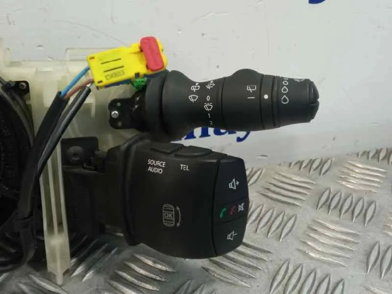 Mando Multifuncion para Renault Megane Iii Berlina 5 P