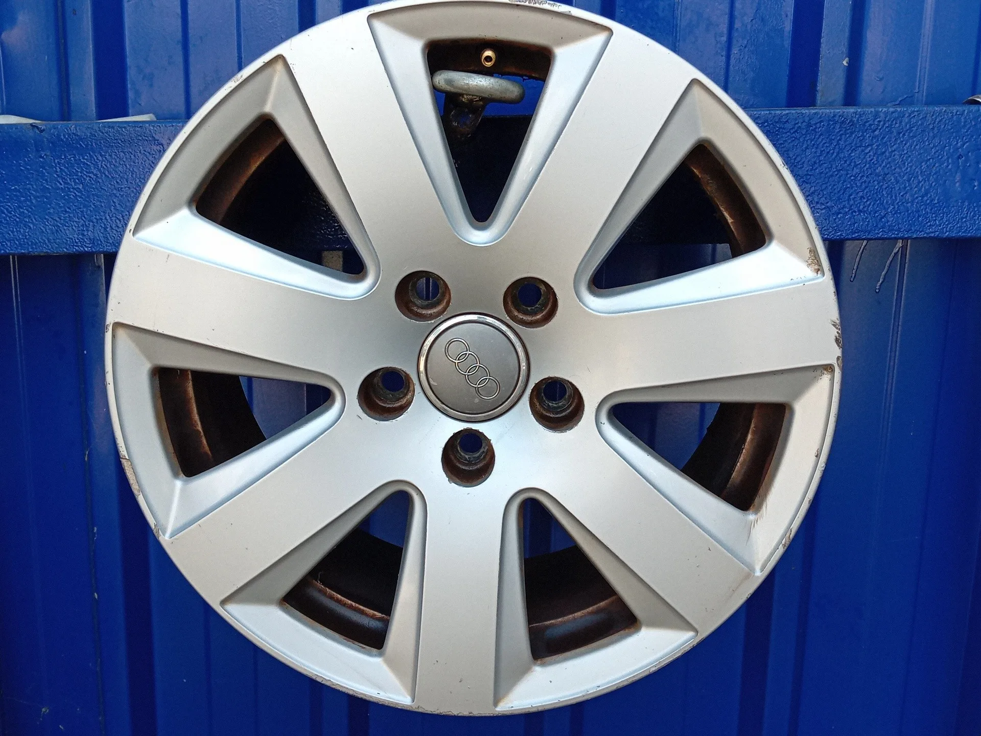 Llanta para Audi A6 Berlina (4F2)