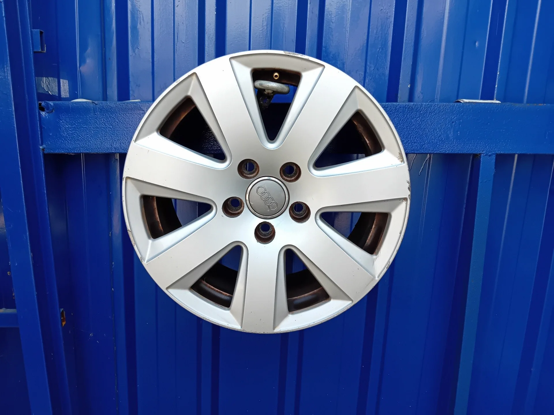 Llanta para Audi A6 Berlina (4F2)