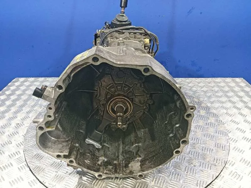 Transmision Trasera Izquierda para Nissan Pathfinder (R51)