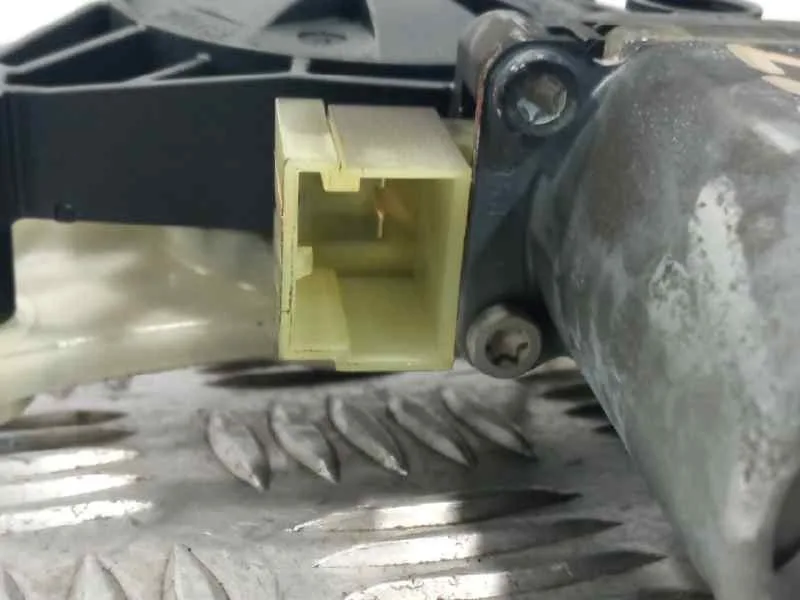 Elevalunas Delantero Derecho para Seat Leon St (5F8)