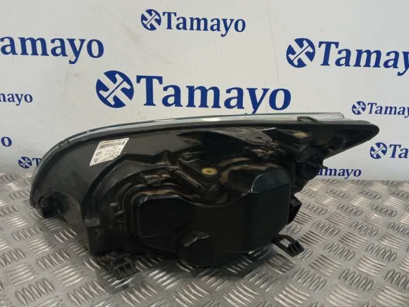 Faro Derecho para Ford Focus Berlina (Cap)