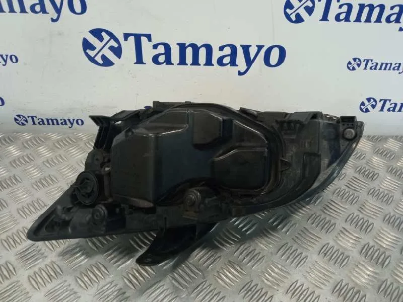 Faro Derecho para Ford Focus Berlina (Cap)