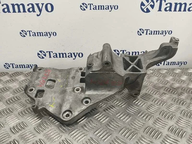 Soporte Alternador para Nissan Nt400 Cabstar (01/20214->)