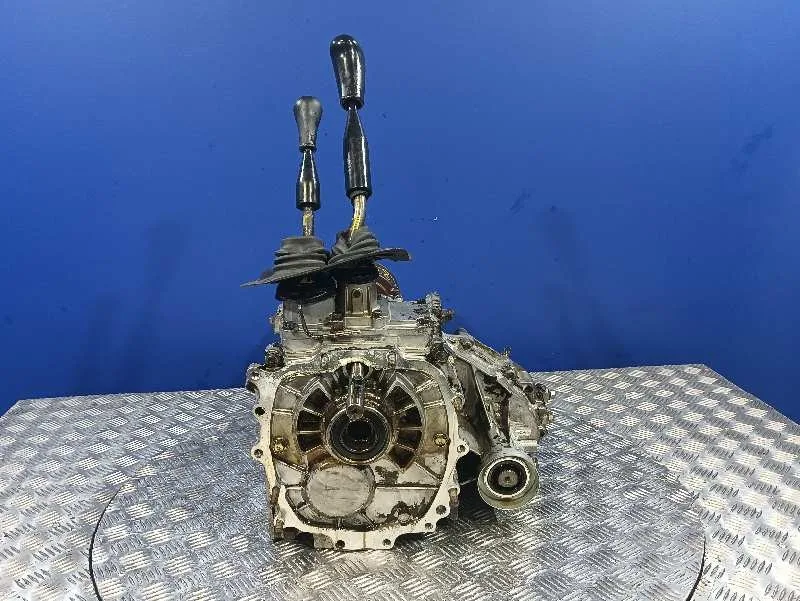 Caja Transfer para Mitsubishi L 200 (Ka0/Kb0)