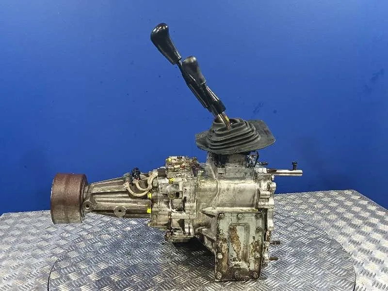 Caja Transfer para Mitsubishi L 200 (Ka0/Kb0)