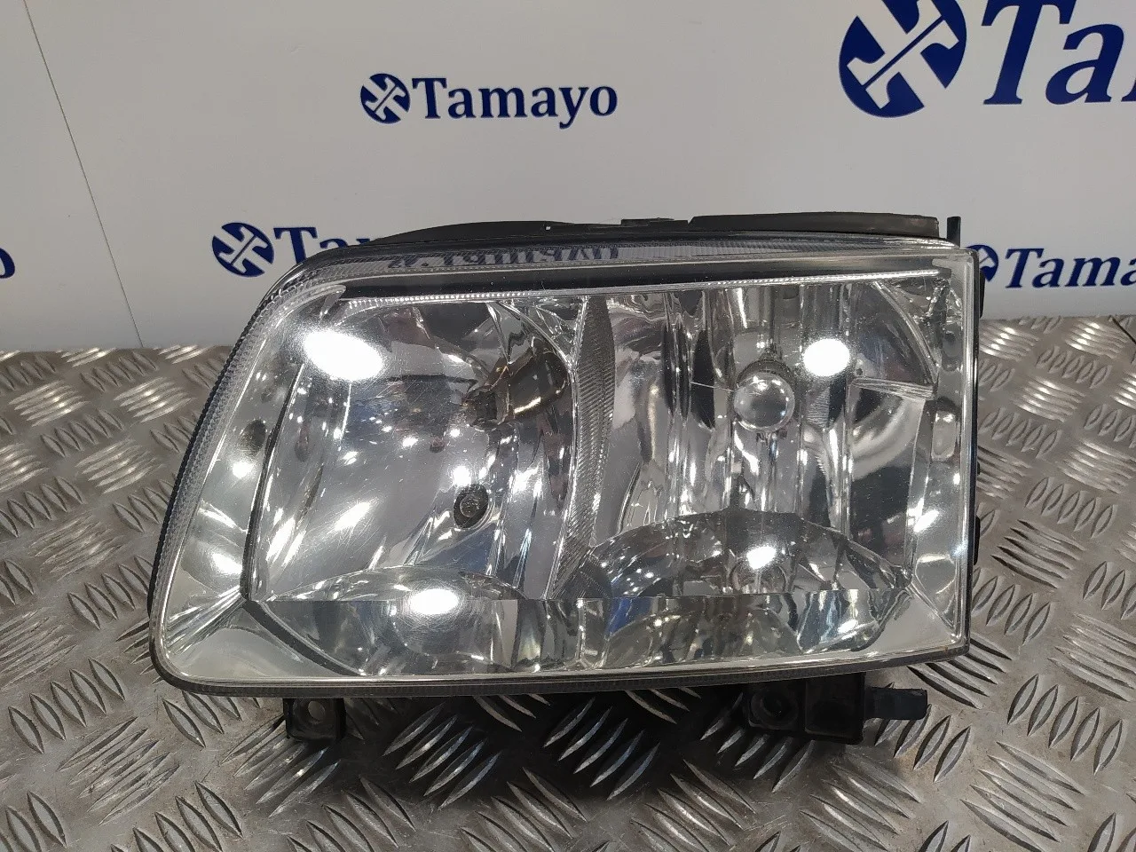 Faro Izquierdo para Volkswagen Polo Berlina (6N2)