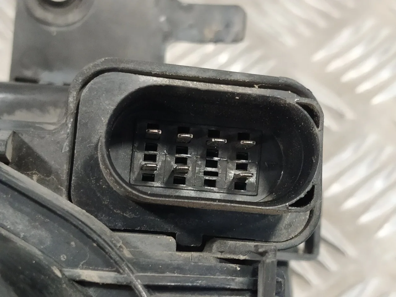 Faro Izquierdo para Volkswagen Polo Berlina (6N2)