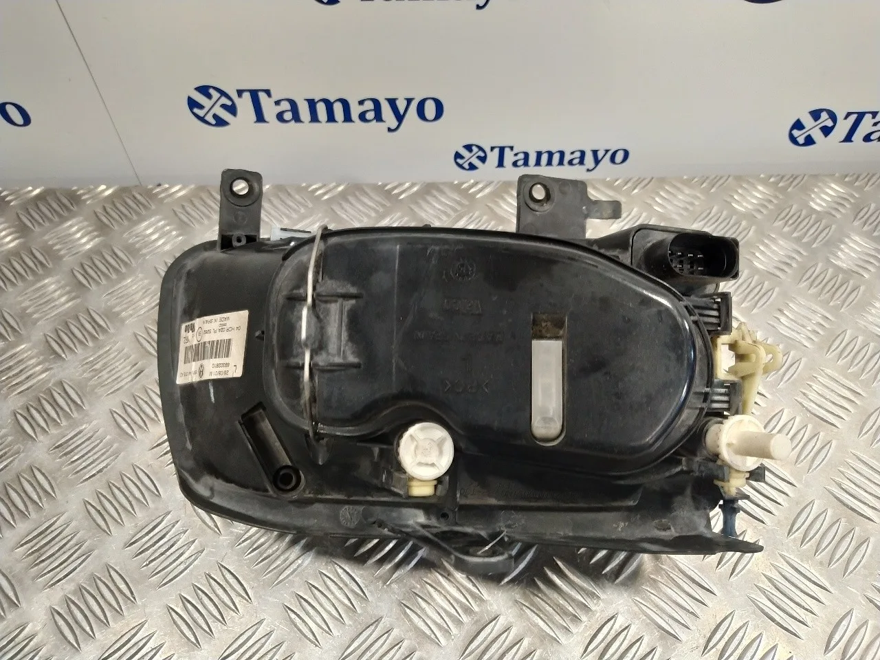Faro Izquierdo para Volkswagen Polo Berlina (6N2)