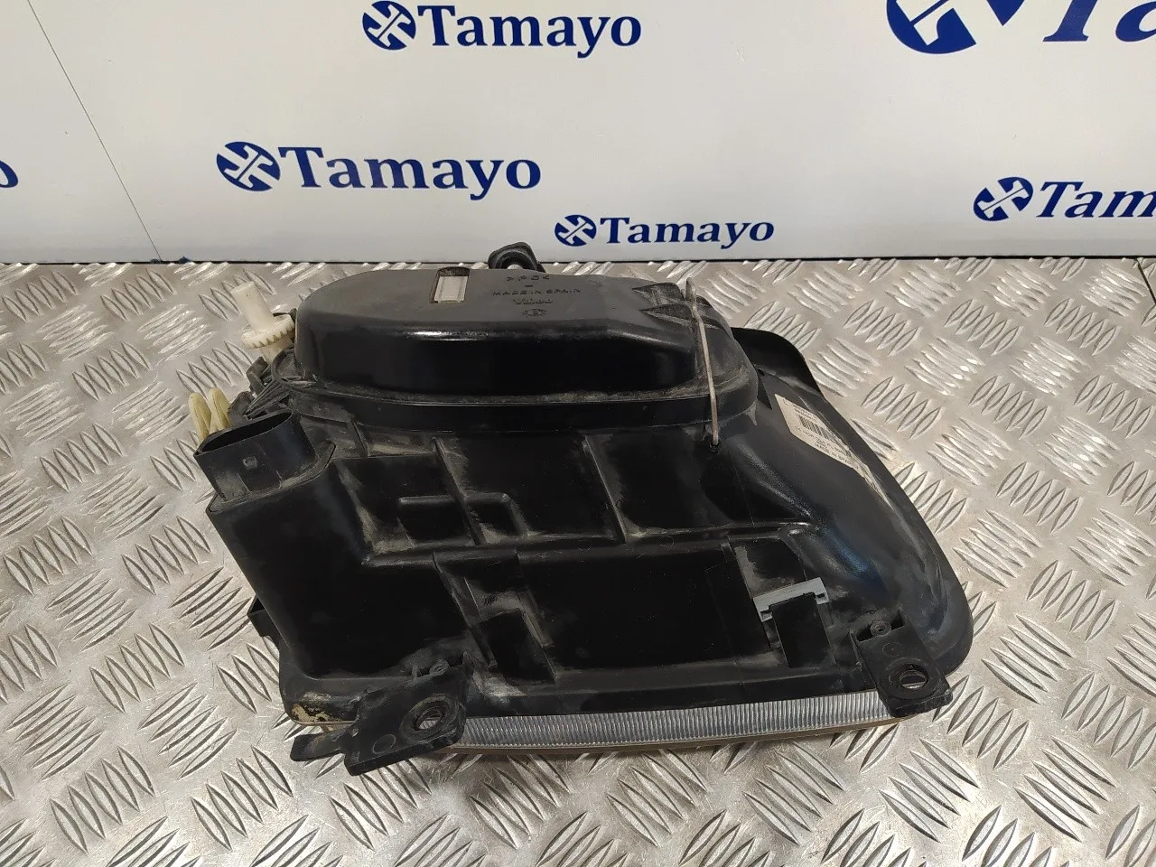Faro Izquierdo para Volkswagen Polo Berlina (6N2)